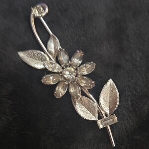 Vintage Silver Tone And Rhinestine Floral Brooch